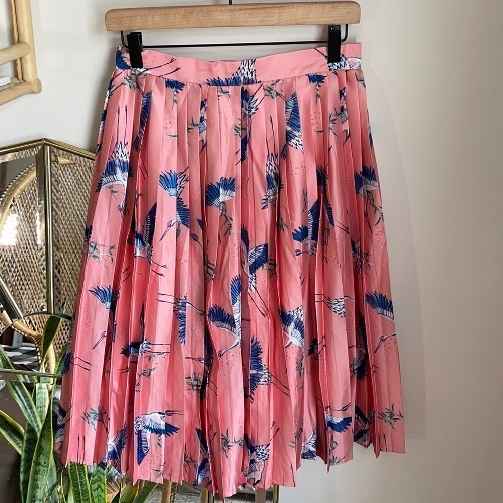 Smash! Happy Barcelona Style Exotic Bird Print Pleated Skirt
